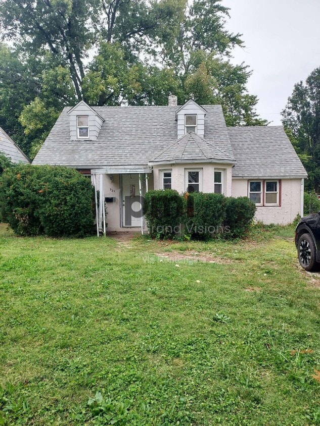 Primary Photo - 328 E Kellar Ln