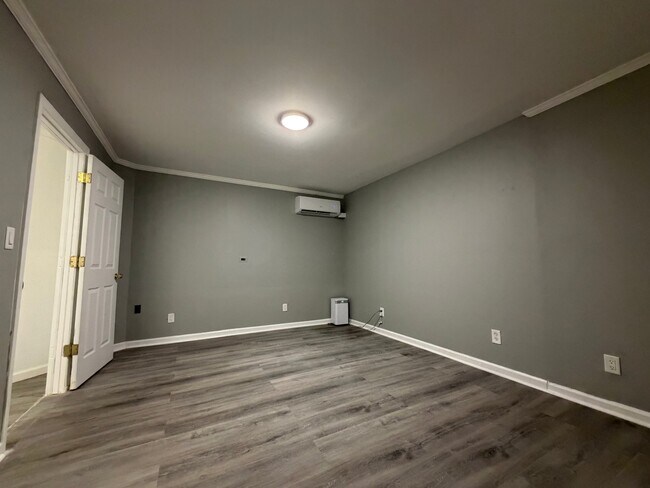 Foto del edificio - 2371 High Forest Ct
