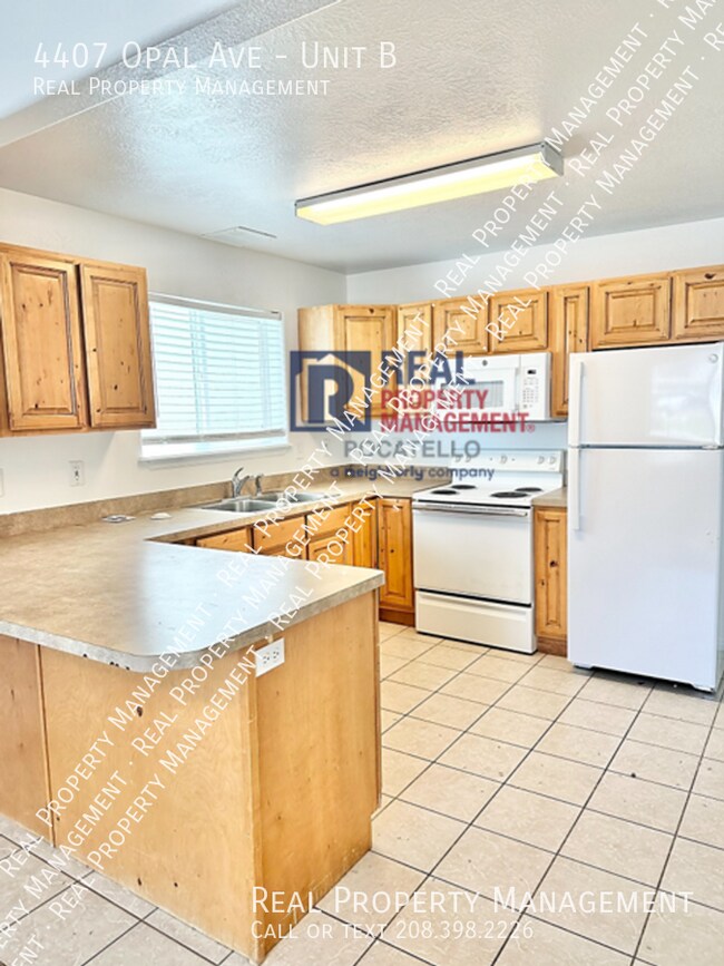 Foto del edificio - 4407 Opal Ave