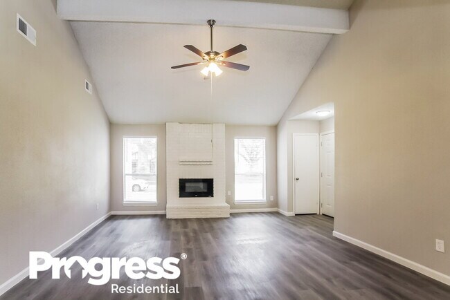 Foto del edificio - 4310 Shalom Creek Ln