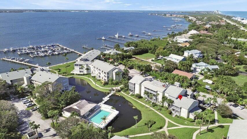 Primary Photo - 1550 NE Ocean Blvd