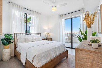 Building Photo - 208 N Federal Hwy Building Photo - 208 N Federal Hwy