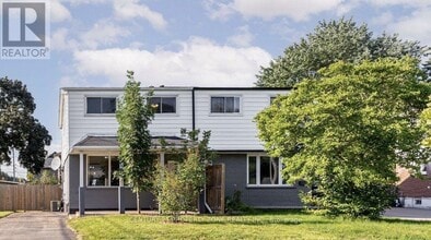 Building Photo - 304 Fernwood Ave