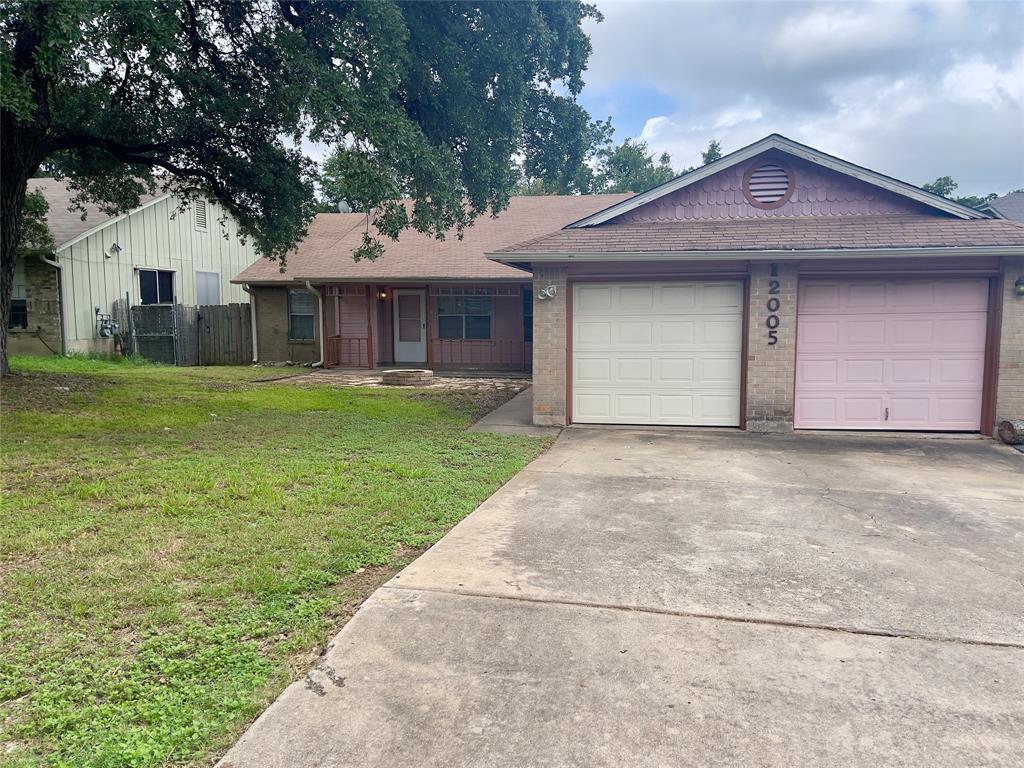 Foto principal - 12005 Arrowwood Dr