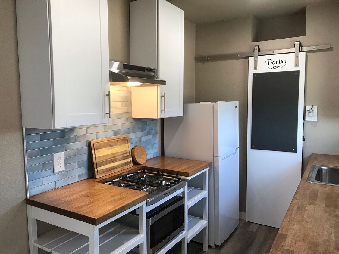 862 Hard Luck Rd, Marion, TX 78124 House Rental in Marion, TX