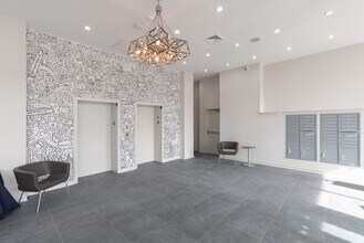 Interior Photo - Graduate Pointe