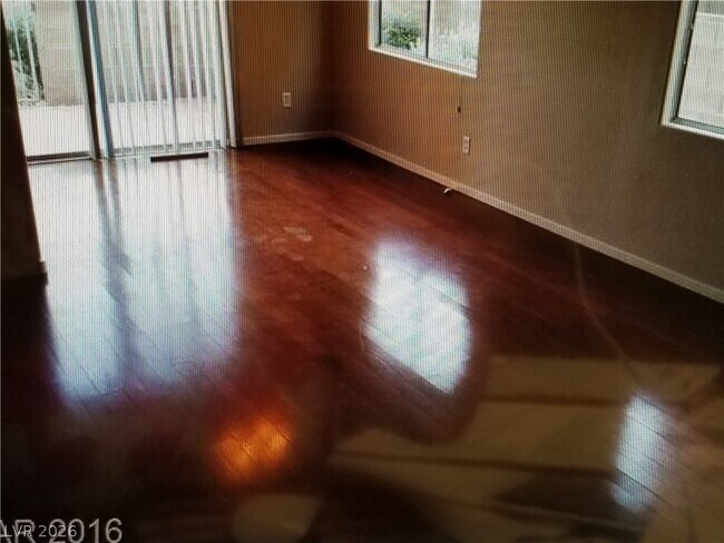 Foto del edificio - 3367 Sparrow Heights Ave