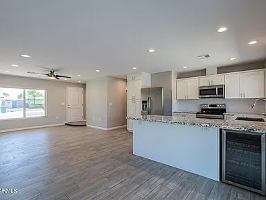 Foto del edificio - 1004 W Fogal Way