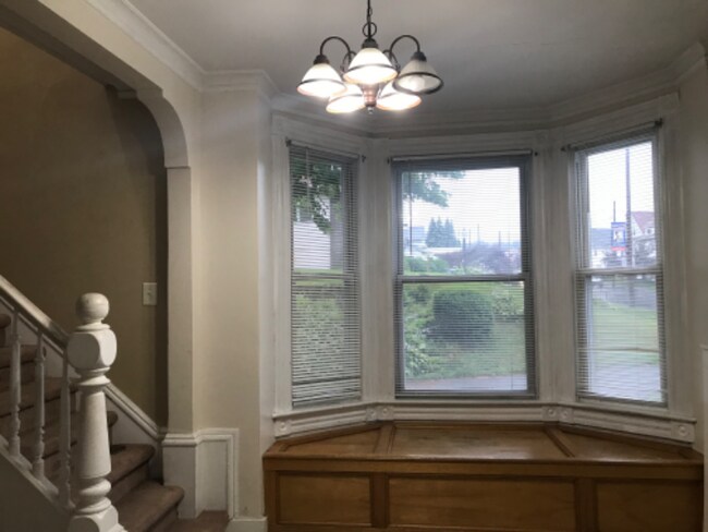 Foto del edificio - 224 W Drinker St