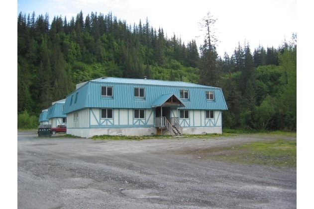 Primary Photo - Eagle Crest