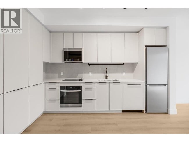 Building Photo - 3075 Murray St