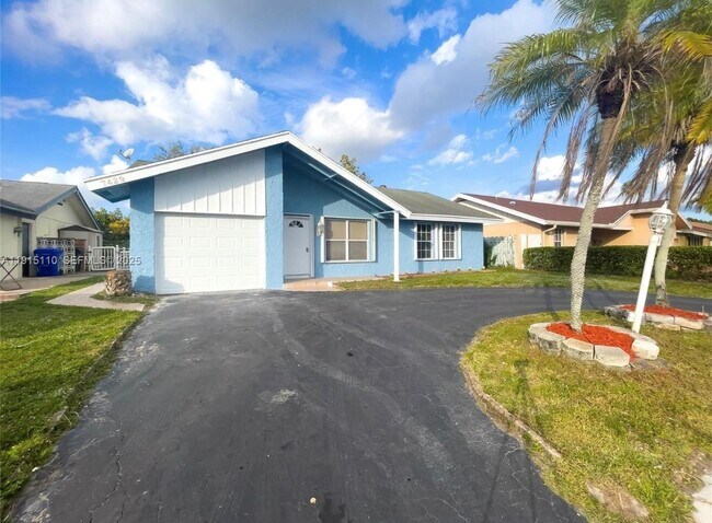 Foto del edificio - 7429 SW 14th Ct