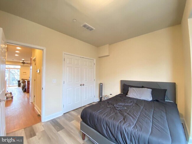 Foto del edificio - 2028 N 18th St