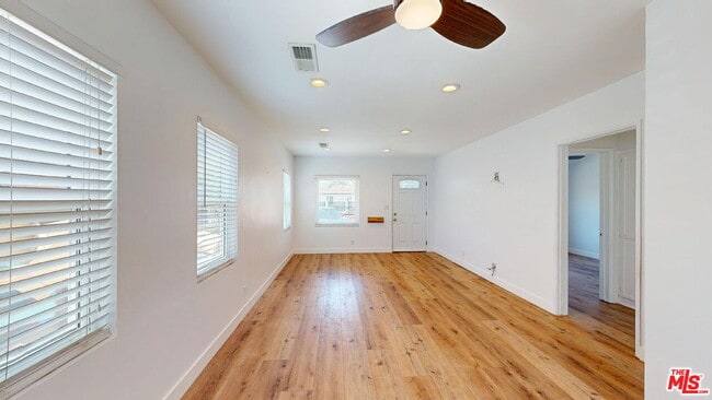 Building Photo - 8214 Laurelgrove Ave