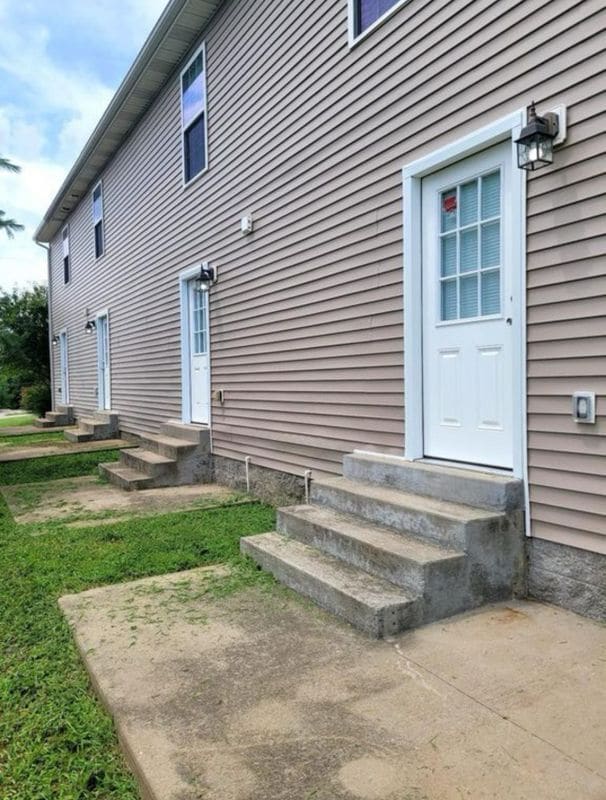 Building Photo - 120 Corvette View Ct