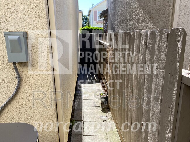 Foto del edificio - 11829 Everdell Way