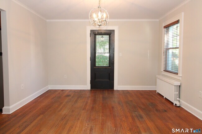 Foto del edificio - 53 Lilac Ave