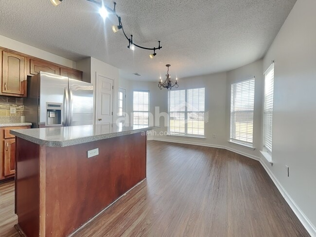 Building Photo - 4082 Colton Dr