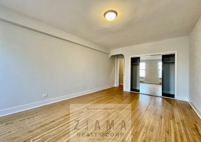 Foto del edificio - 715 St Marks Ave