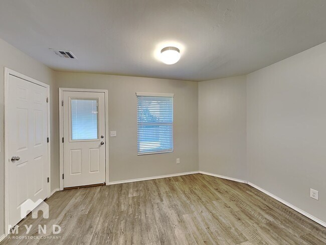 Foto del edificio - 726 W Lola Dr