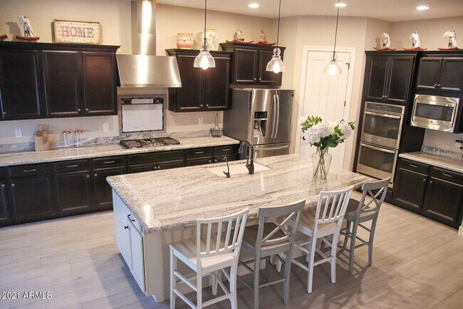 Foto del edificio - 4 bedroom in Eastmark