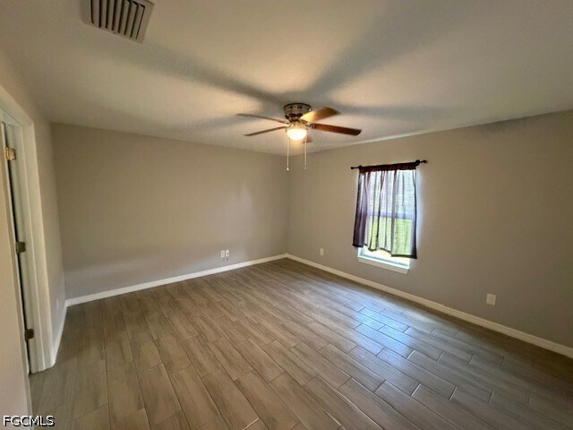 Foto del edificio - 3010 67th St W