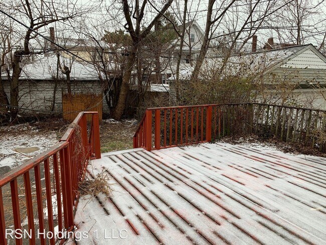 Foto del edificio - 4 br, 1 bath House - 15235 Lake Shore Blvd