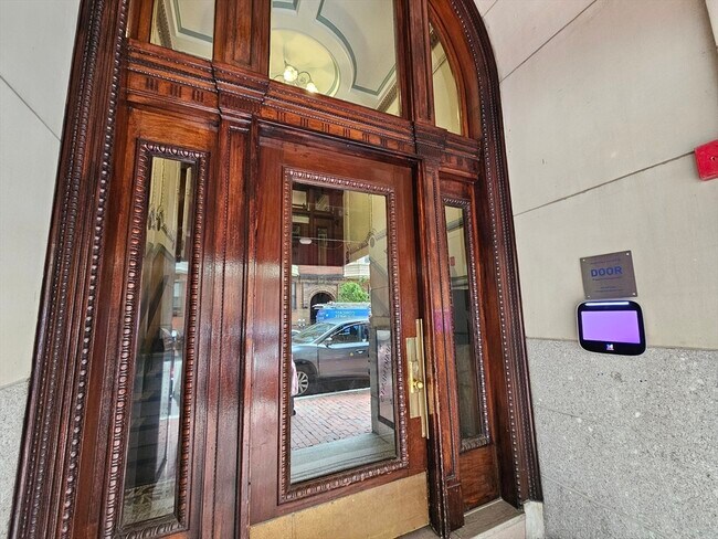 Foto del edificio - 8 Garrison St