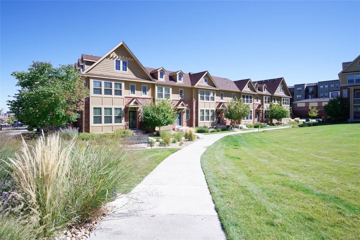 Primary Photo - 10296 Bellwether Ln