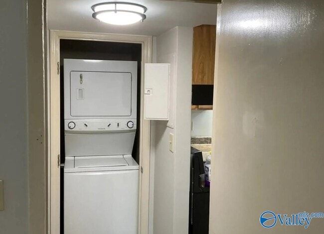 Foto del edificio - 12103 Carriage Ct SE