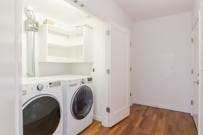 Foto del edificio - 2Bd/2Ba Seattle Condo