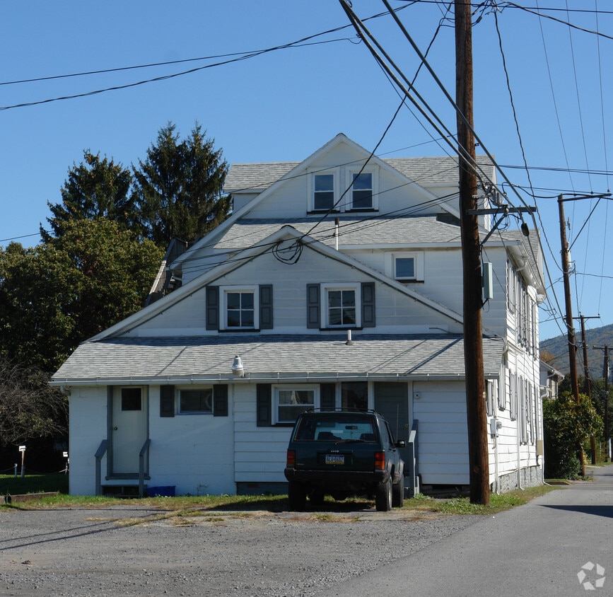 Building Photo - 217-219 Henderson St