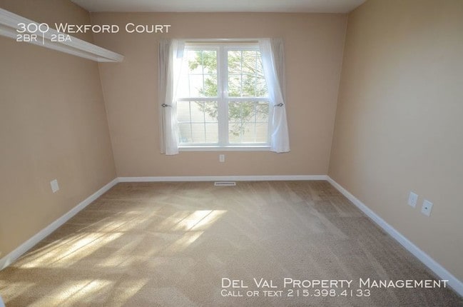 Building Photo - 300 Wexford Ct