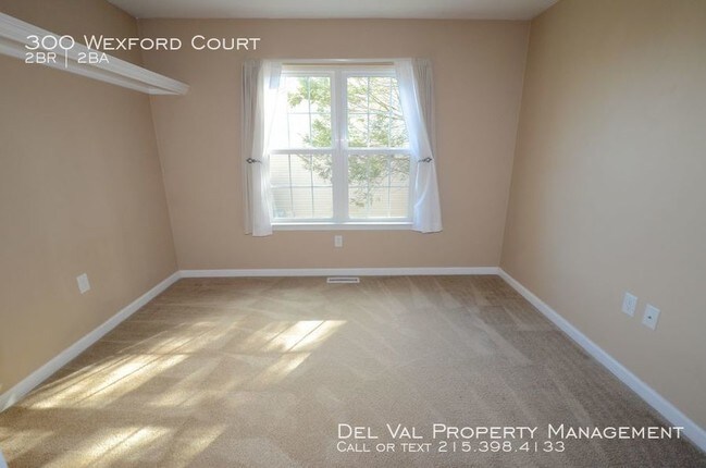 Foto del edificio - 300 Wexford Ct