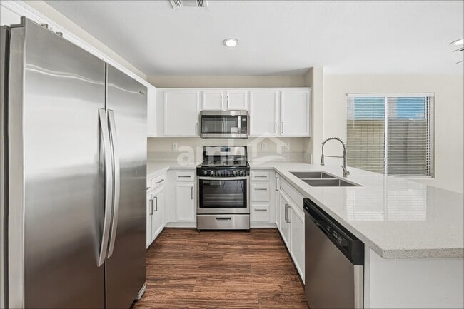 Building Photo - 9438 Havasu Canyon Ave
