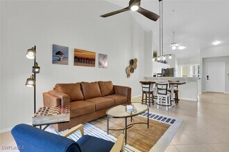 Building Photo - 9165 Celeste Dr