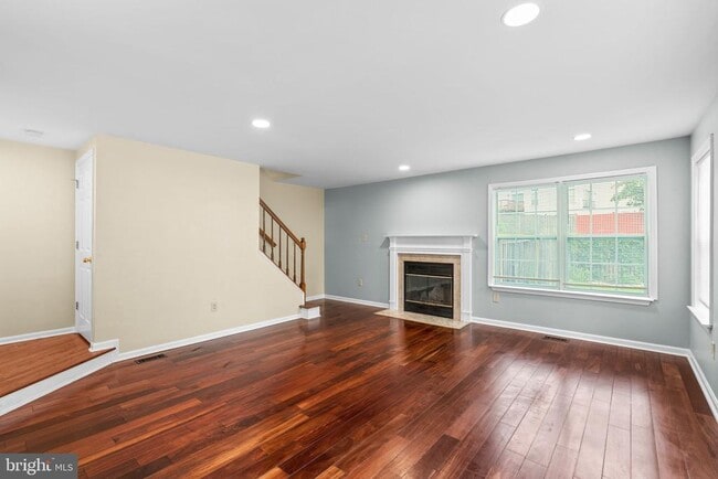 Building Photo - 8540 Harvest View Ct