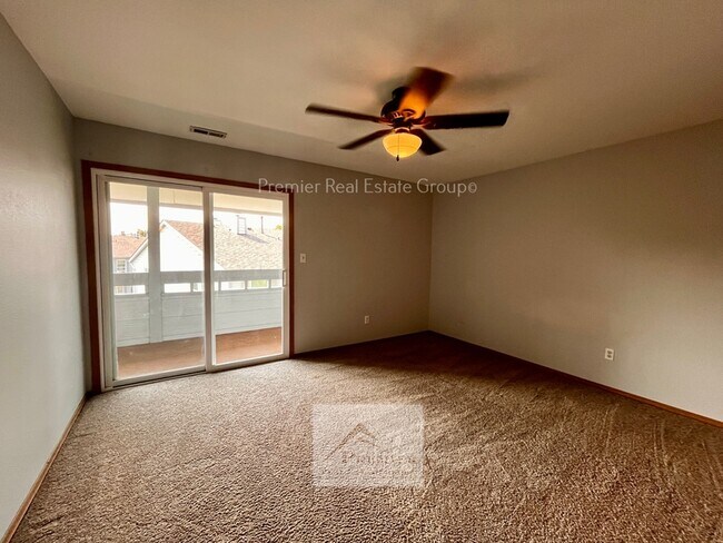 Building Photo - 1242 Firefly Cir