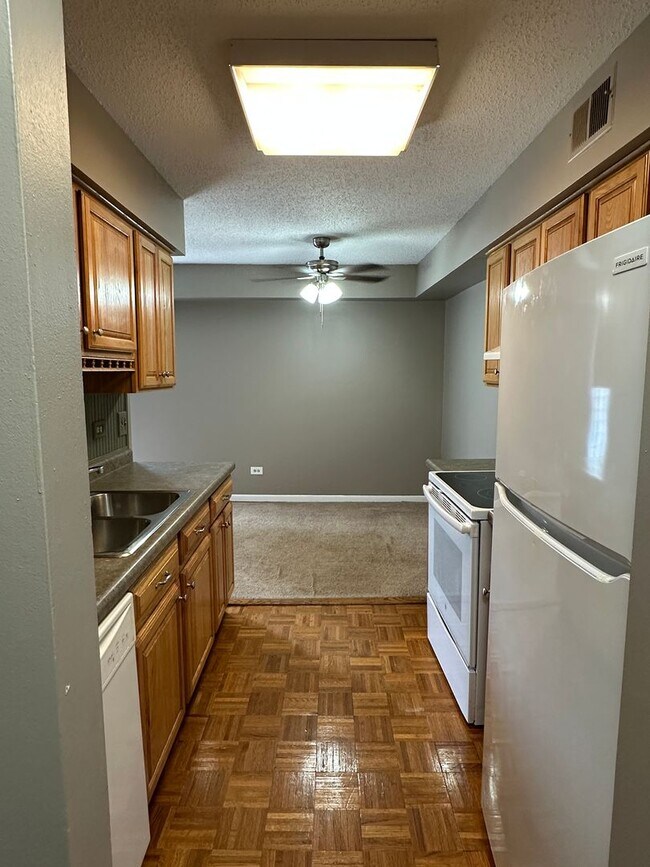 Building Photo - 921 Bucanneer Drive