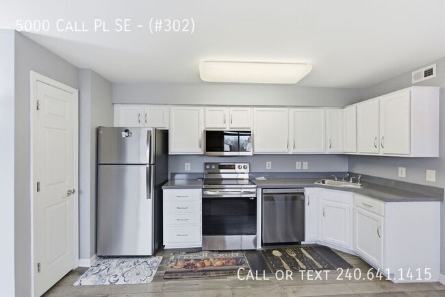 Photo - 5000 Call Pl SE House