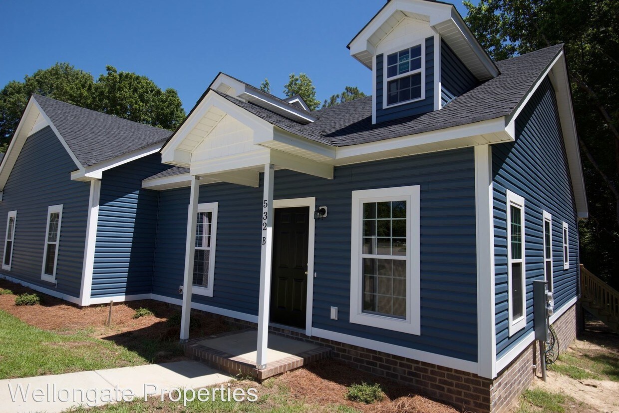 Primary Photo - 2 br, 2 bath House - 532 B Amerson Court