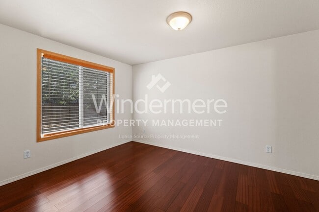 Building Photo - Welcome to your new home in Airway Heights...