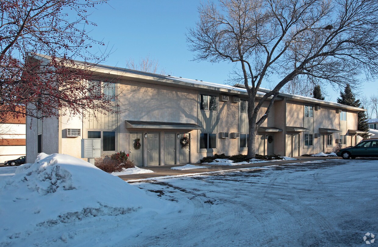 Primary Photo - 4747 124th St W