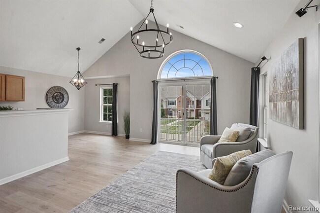 Foto del edificio - 606 Olde English Cir