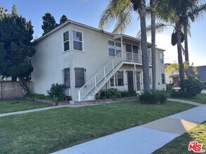 Building Photo - 626 E Fairview Blvd