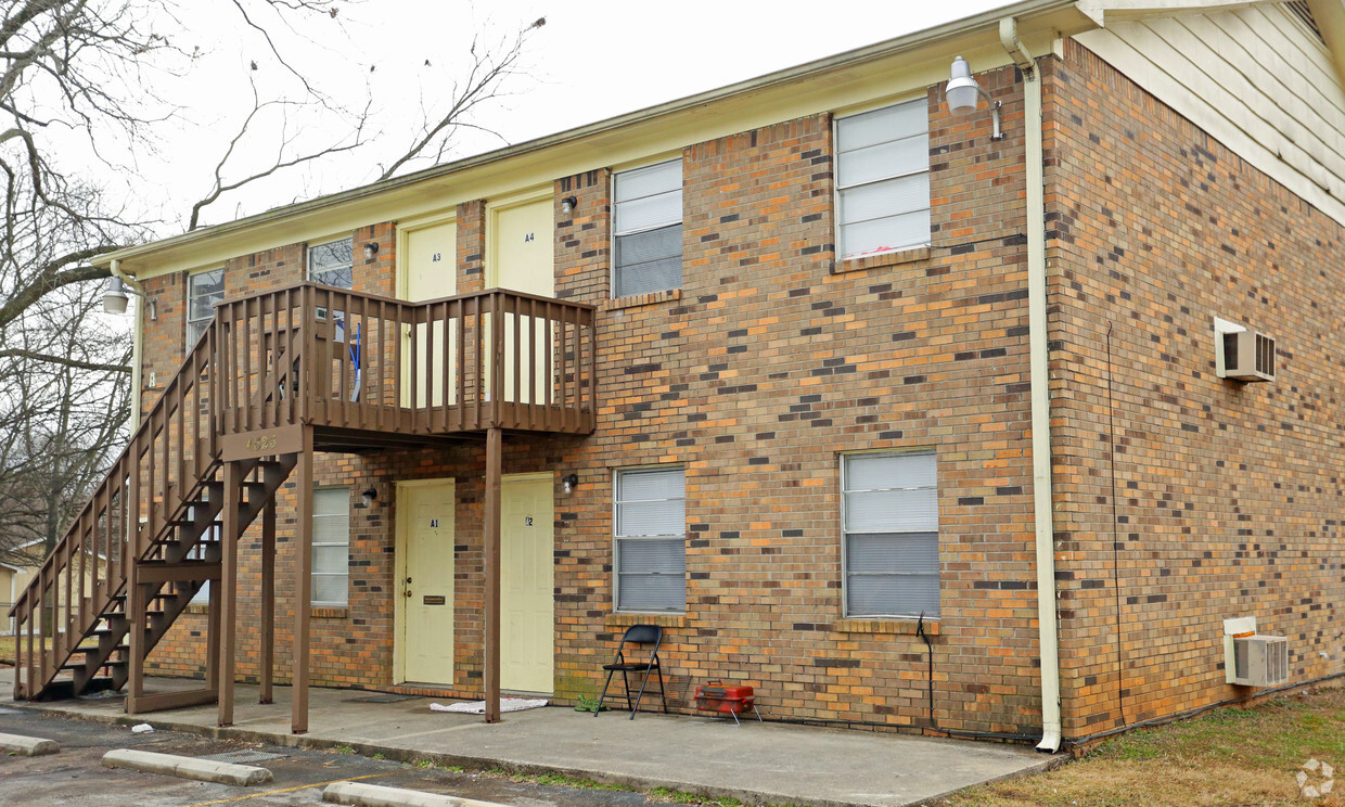 Primary Photo - Patton Road Apartments