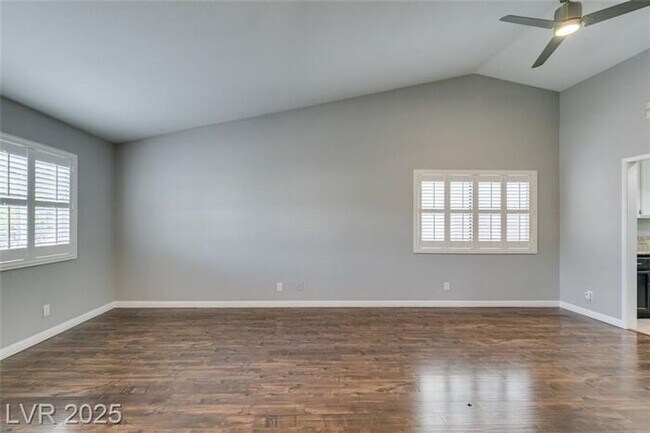 Foto del edificio - Charming Green Valley Single-Story with Pool, EV Charger & Modern Upgrades!