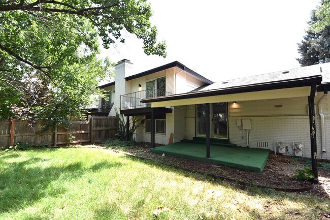 Foto del edificio - 2643 Sherwood Cir