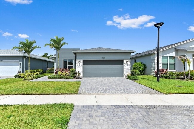 Foto del edificio - 11381 SW Lyra Dr.