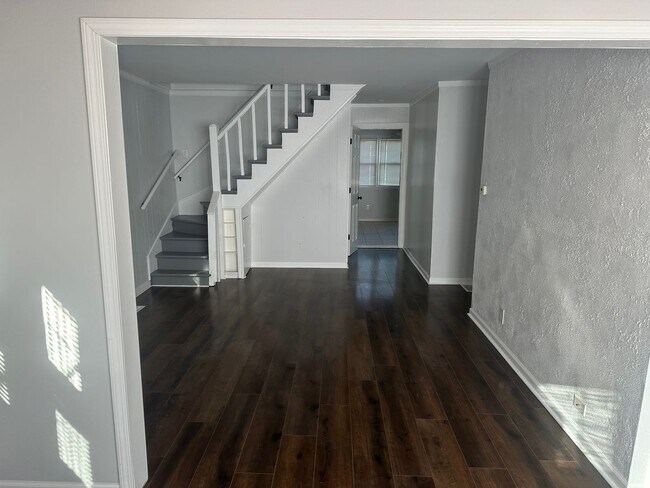 Foto del edificio - Awesome 2 bedroom house just outside Antioch!